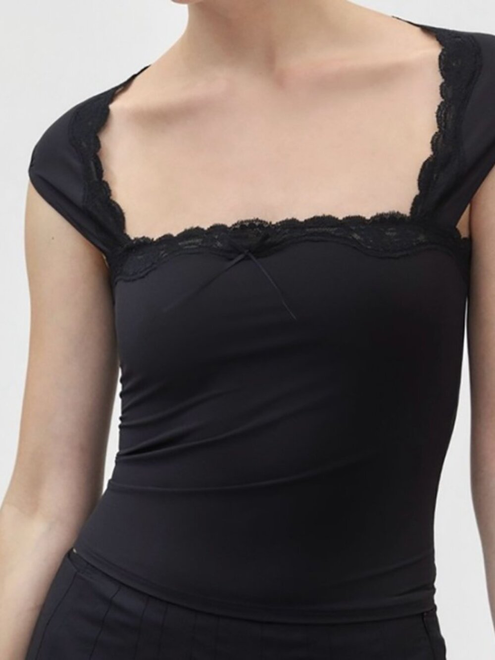 UO Out From Under Vivian Square Neck Top - Picture 4 of 4